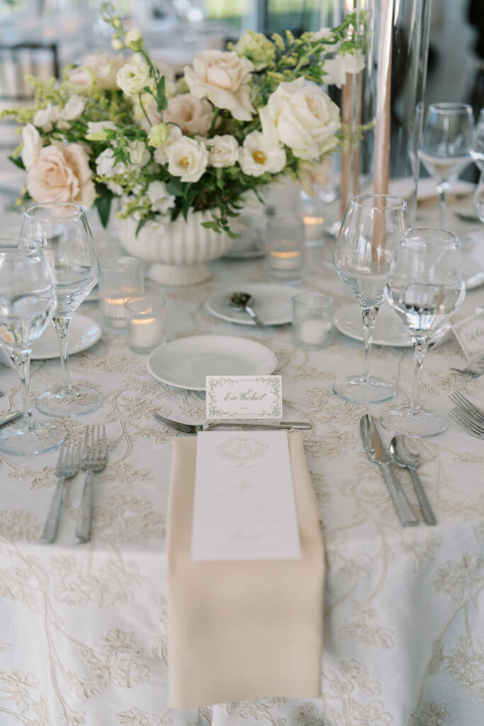 Garden-inspired table setting with sweet pea and lisianthus spring wedding floralsr